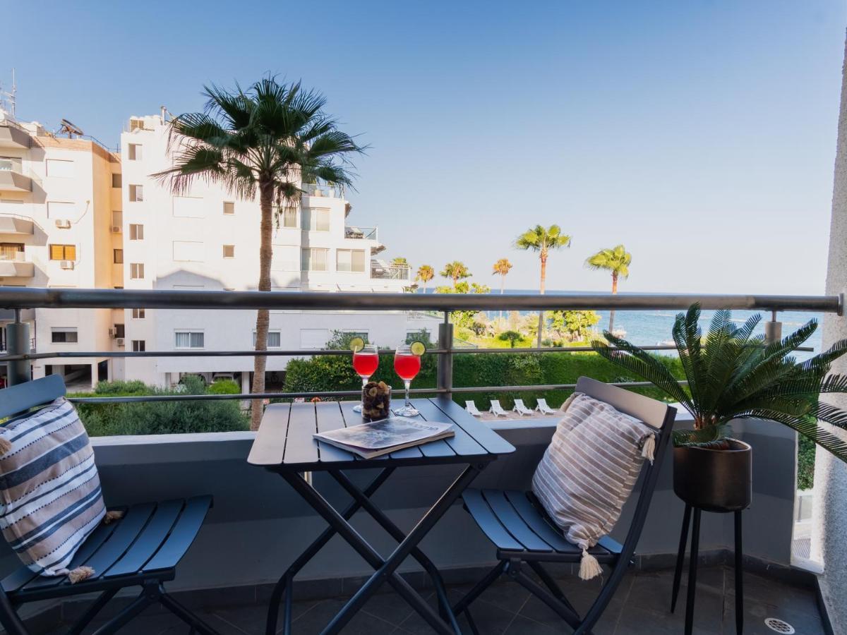 Sanders Ermitage On The Beach - Delightful 1-Bedroom Apartment With Sea View Λεμεσός Εξωτερικό φωτογραφία