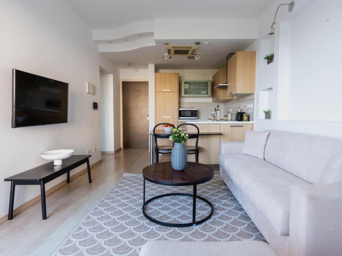 Sanders Ermitage On The Beach - Delightful 1-Bedroom Apartment With Sea View Λεμεσός Εξωτερικό φωτογραφία