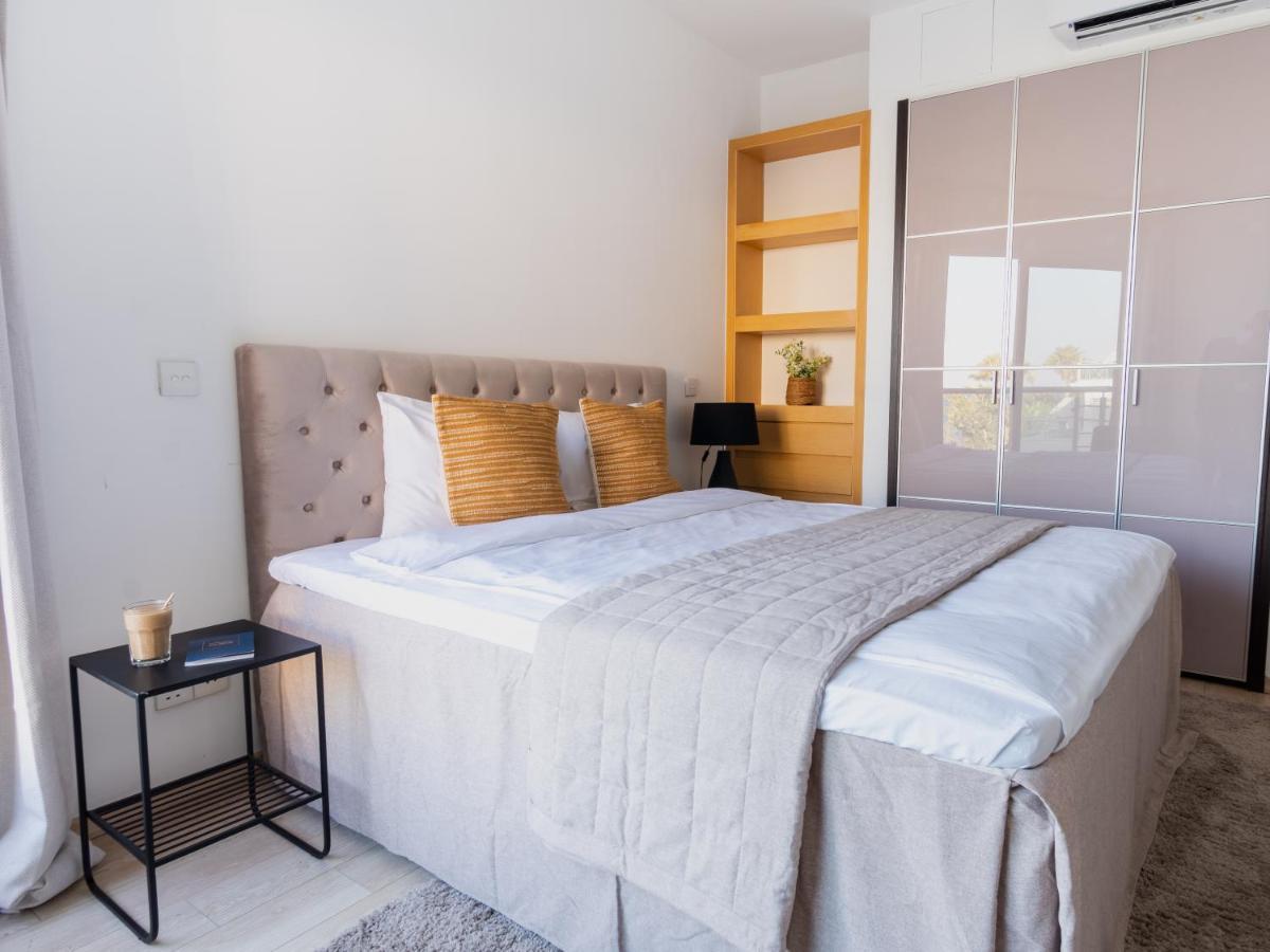 Sanders Ermitage On The Beach - Delightful 1-Bedroom Apartment With Sea View Λεμεσός Εξωτερικό φωτογραφία